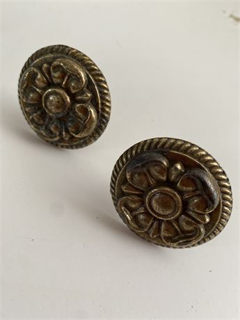 Pair of Antique Vintage Brass Knobs (for drawer or cabinet)