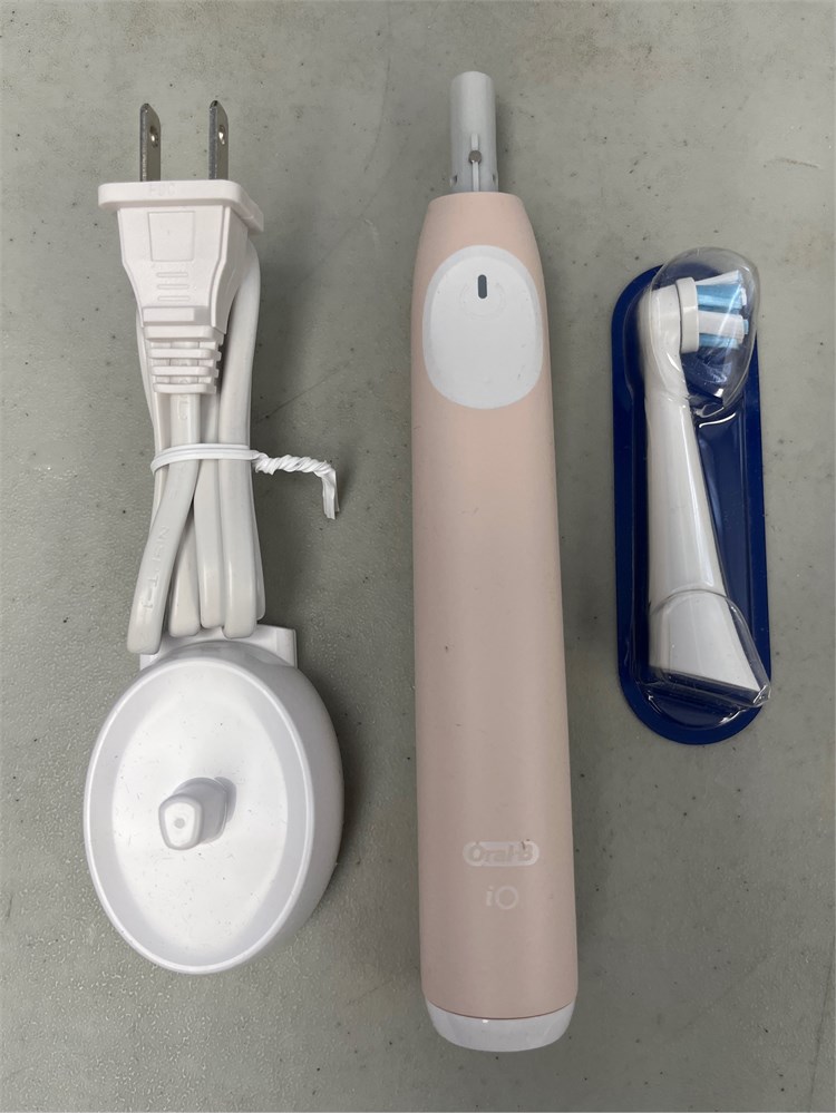 Automated Core Room Toronto Online Auctions & Premium Liquidation | The Stock Room - Oral-B ...