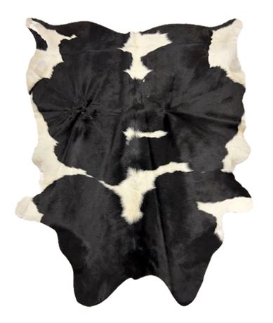 5 ft. x 7 ft. Natural Kobe Cowhide Black & White Animal Print Indoor Area Rug